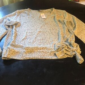 NWT LOFT Small Floral Wrap Women’s Top